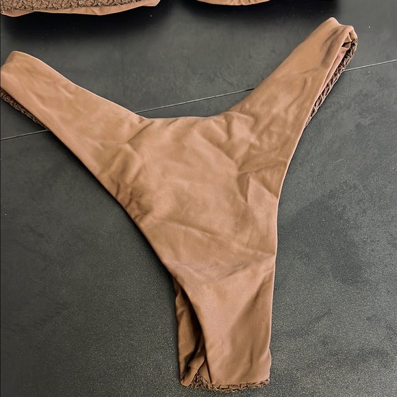 NWOT Brown Textured Bikini Set - Picture 4 of 8